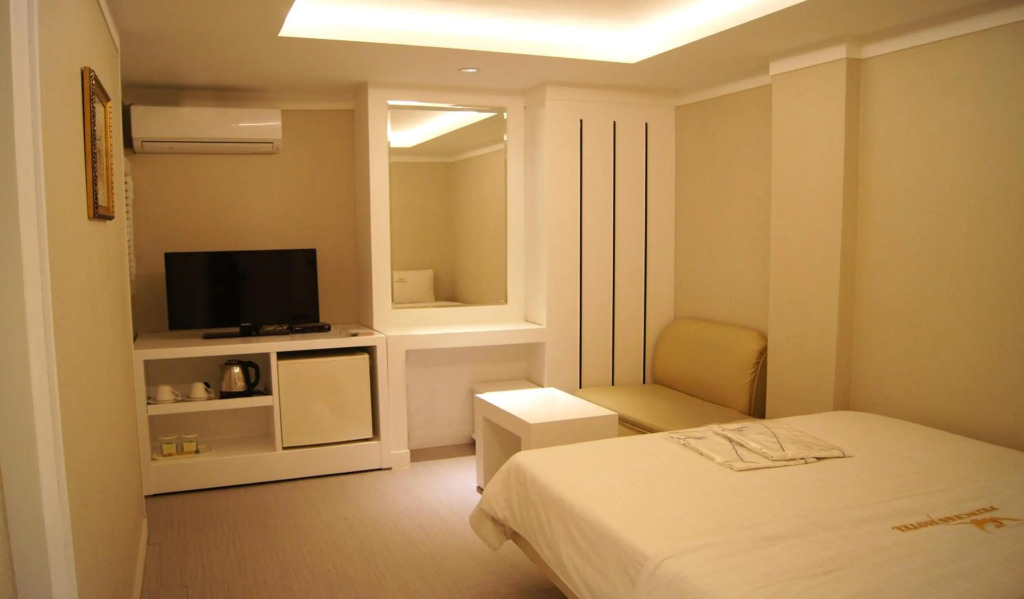 Princess Hotel