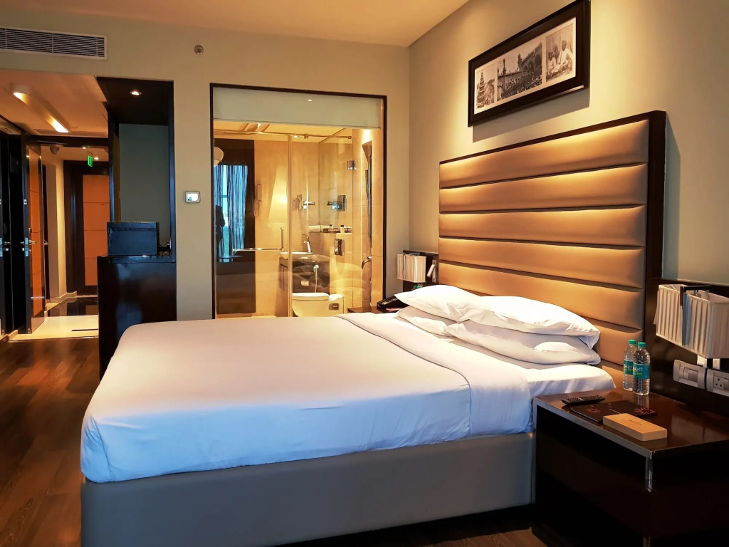 Vivanta Hyderabad, Begumpet