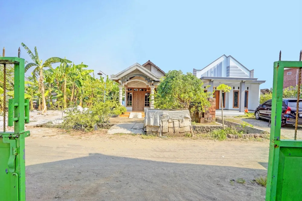 Hotel O Surya Indah Homestay Syariah