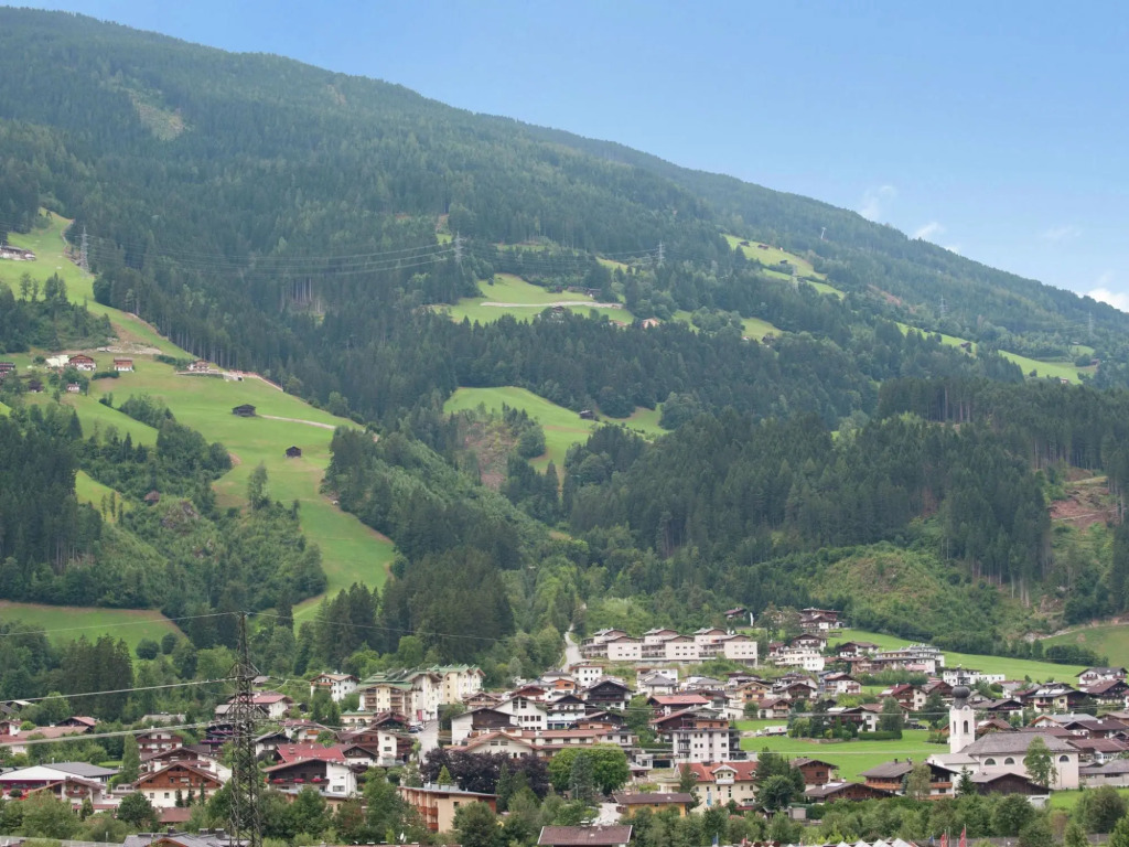 Apartment in Aschau near Ski Hochzillertal