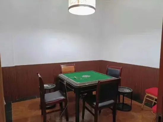 Dijing Holiday Inn