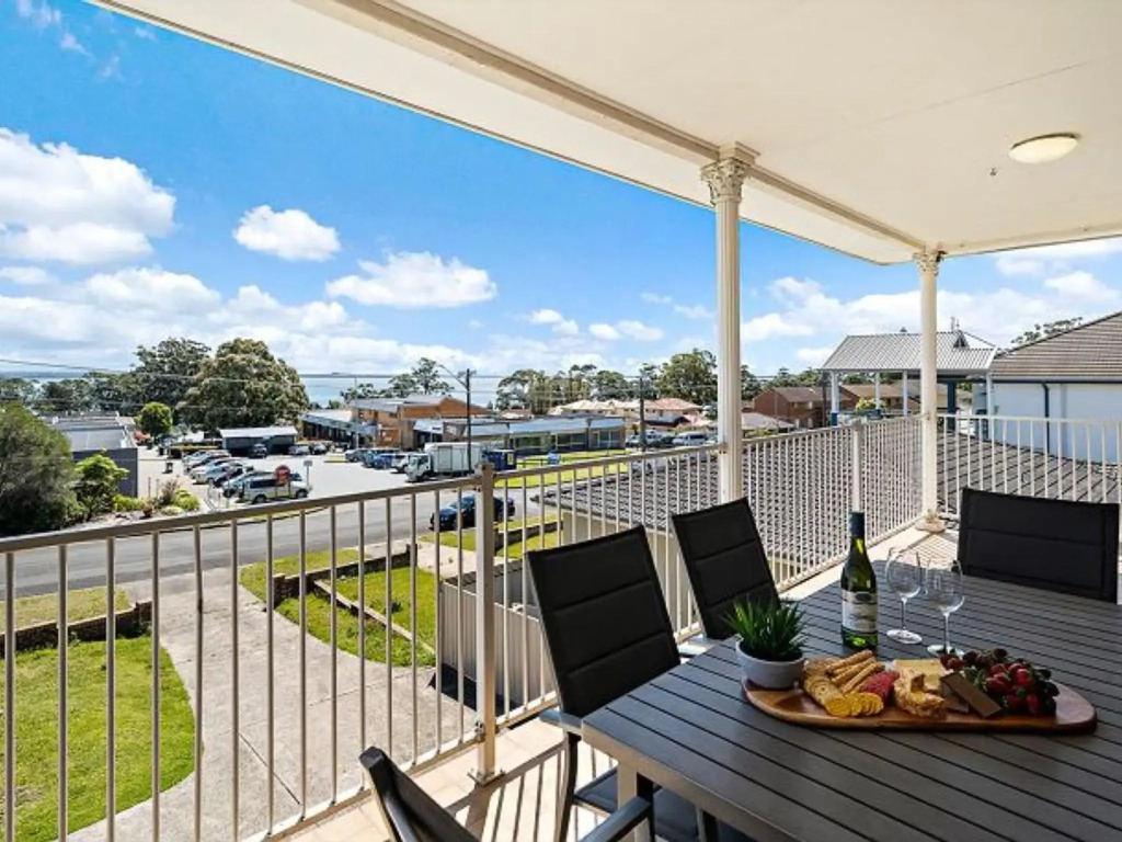 Vincentia Breeze by Experience Jervis Bay