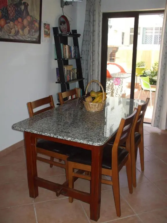 Dinas Guesthouse