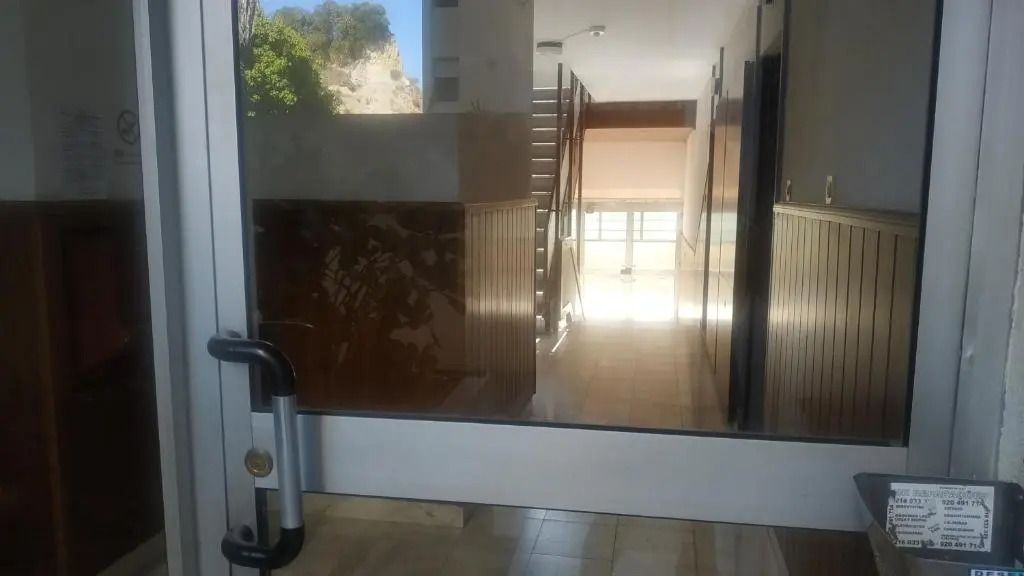 Typical Apartment in Lisbon, Campo Grande (Parking included)