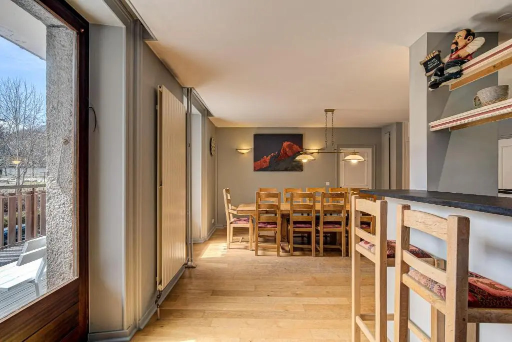 APARTMENT PRESIDENT - Alpes Travel - Central Chamonix - Sleeps 12