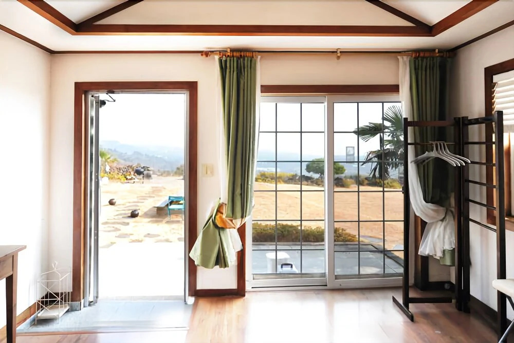 Seogwipo Happy Jeju Pension