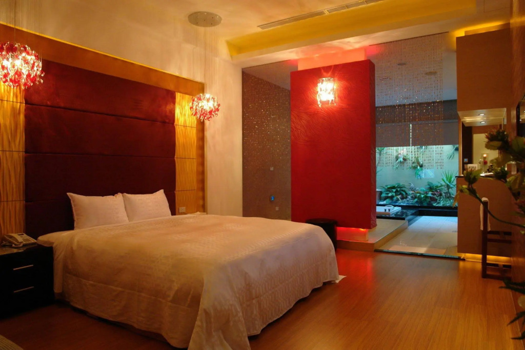 Qin Hai Motel