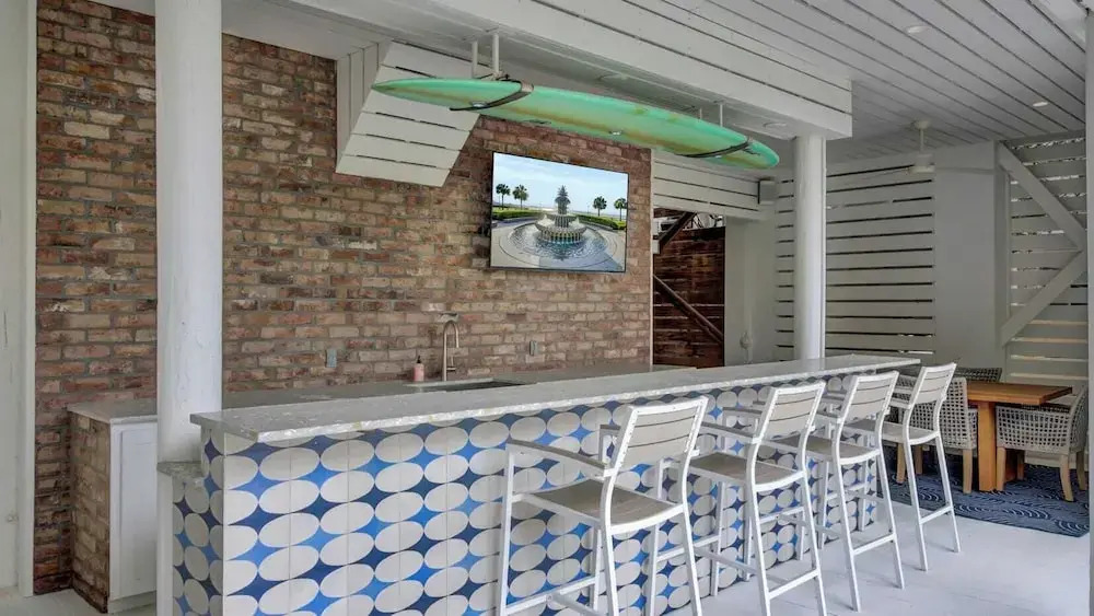 Be a Sullivans Local! 1307 Cove Avenue by Avantstay Pool + Outdoor Living