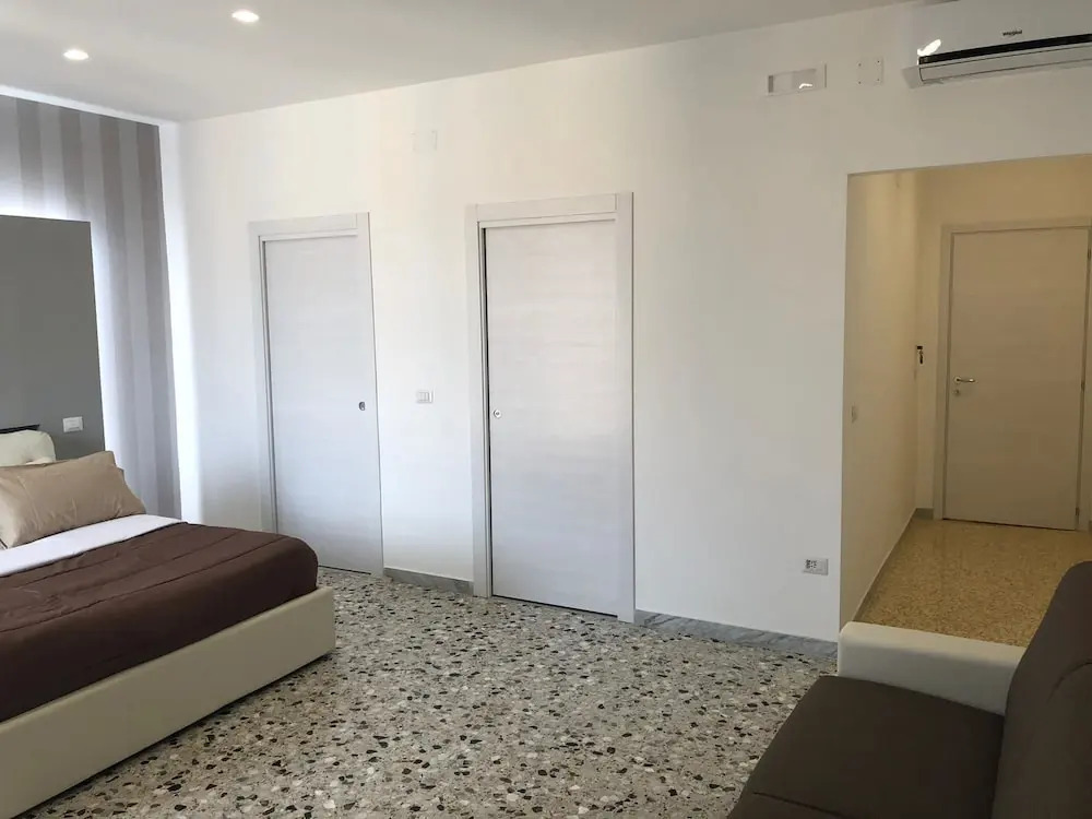 Pompei Luxury Suites-Near Ruins