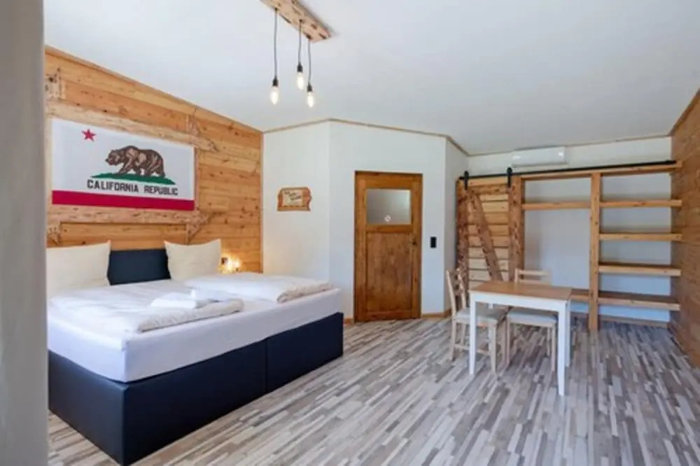Zündstoff-City Western-Motel