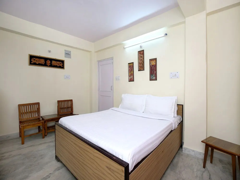 OYO 9839 Home Cozy 3BHK Sanjauli