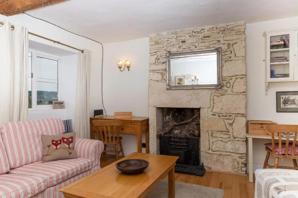 Half-pint Cottage