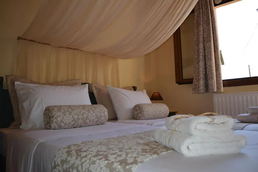 Elianthos Villas