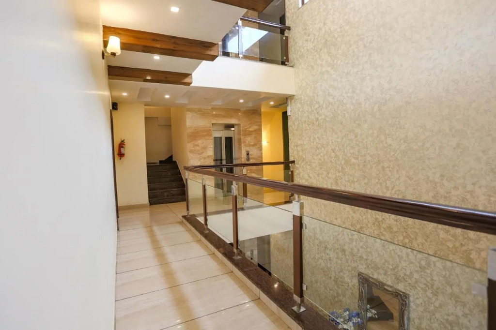 FabHotel Winterline Inn