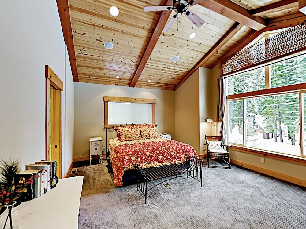 West Shore Retreat - 3 Br Home