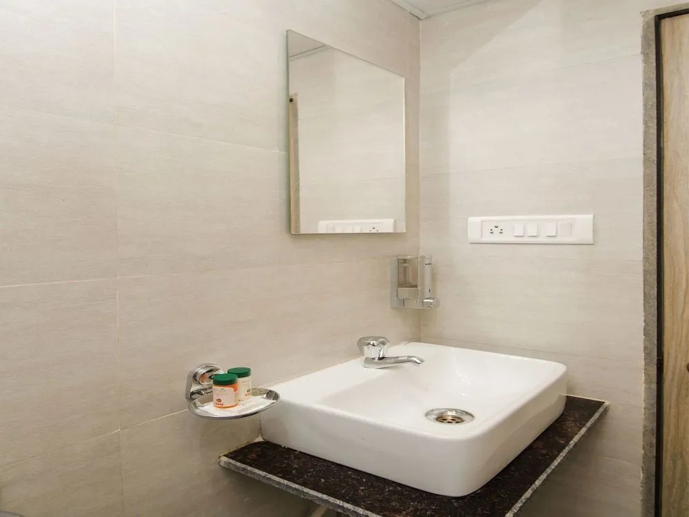 Hotel Time Gold Near Domestics Airport