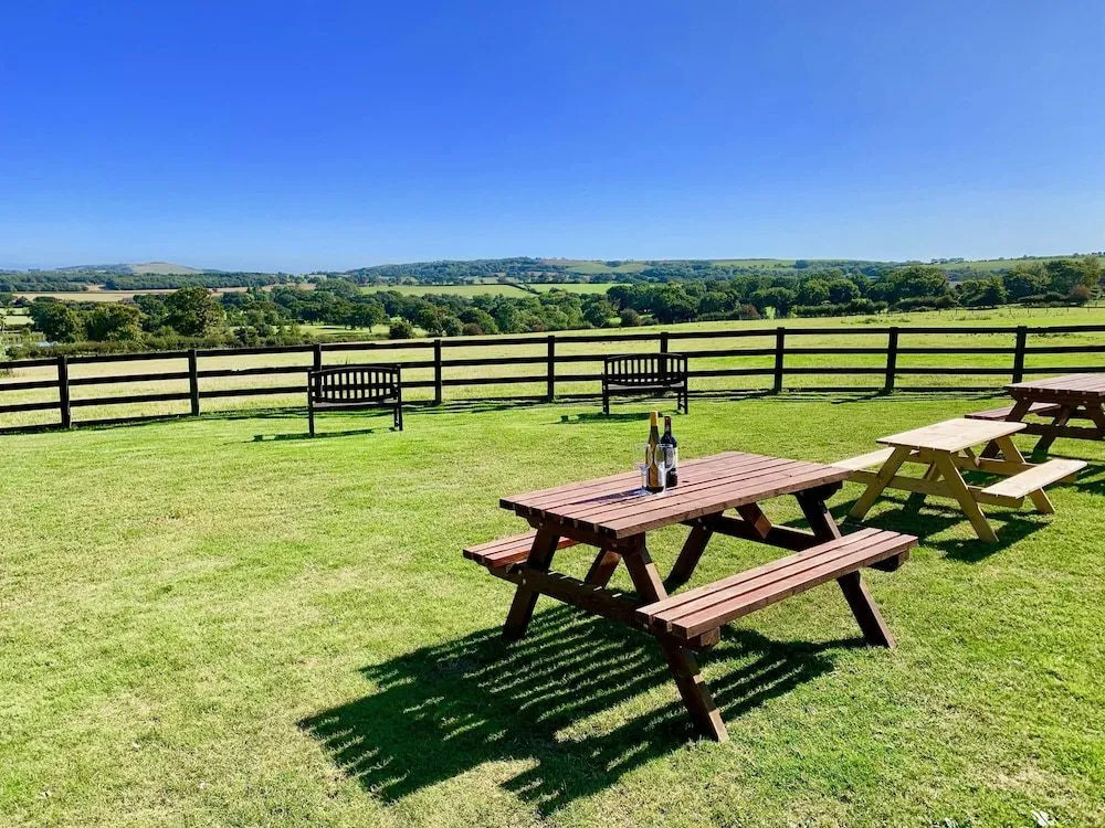Tithe Barn a Stunning family home with panoramic views