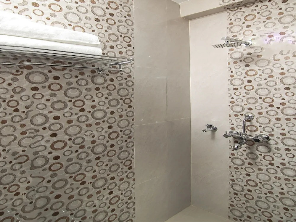 OYO 12446 Shree Sai Guest House