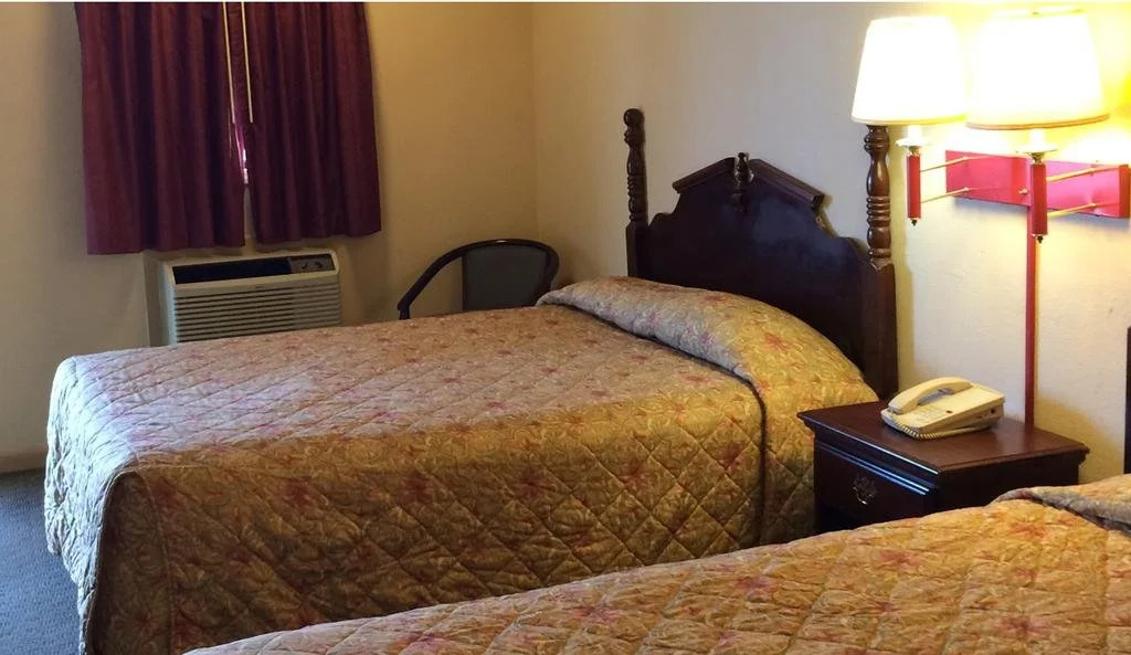 Howards Inn Motel