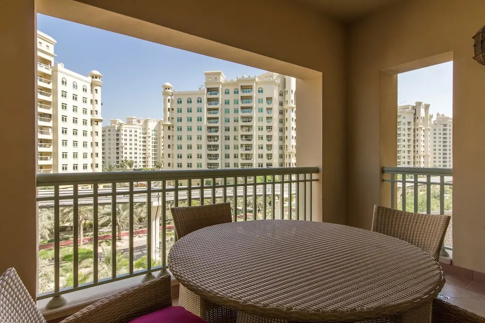 Bespoke Residences - Golden Mile 2