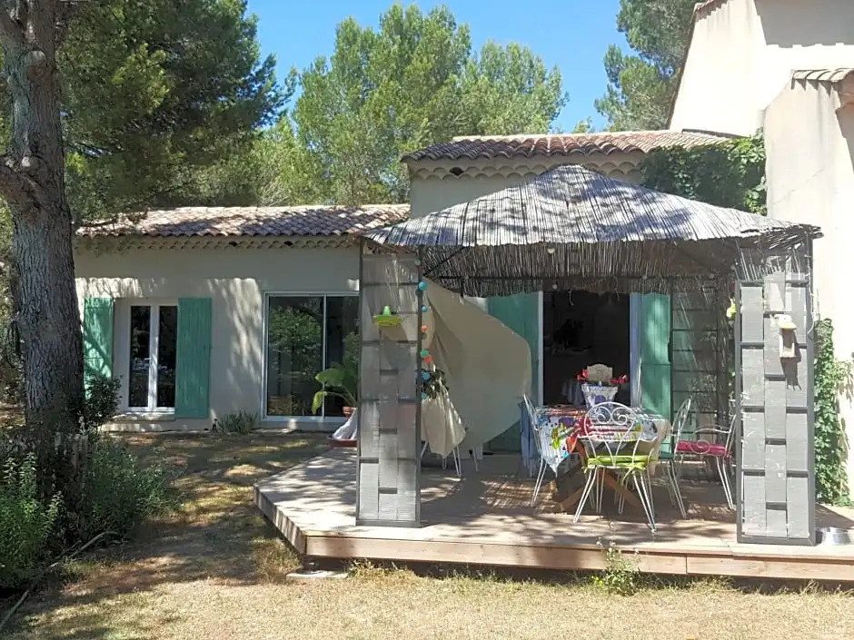 L'Oliveraie En Provence
