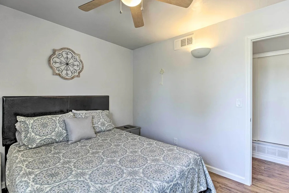 Private Yard! Pet-Friendly Tucson Getaway