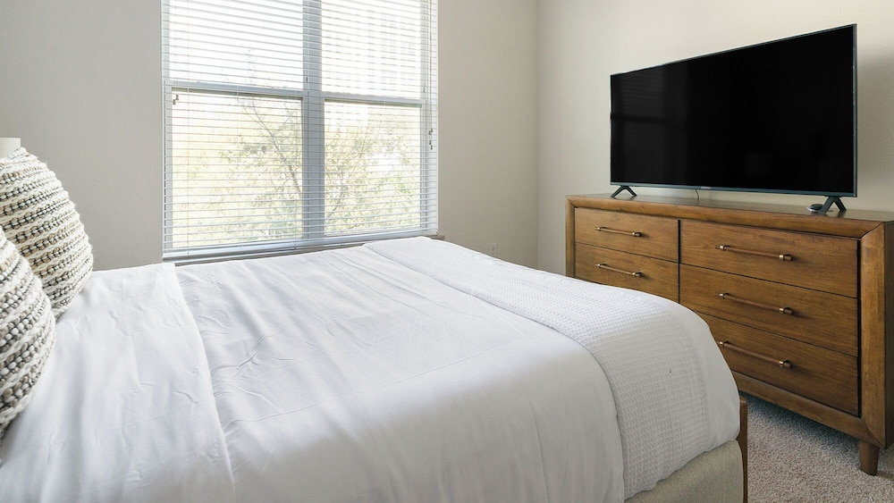 Landing Furnished Apartments Houston - Central Business District