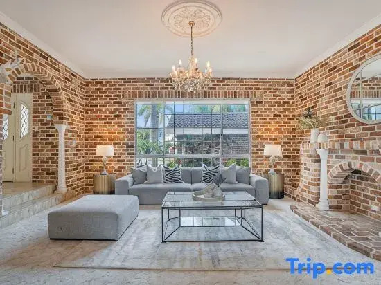 Stunning 4BR Holiday Home with Water Views & Pool