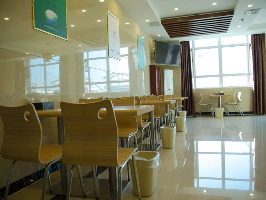 GreenTree Inn Suqian Sihong Passenger Station Zhongyuan Logistics District Hotel