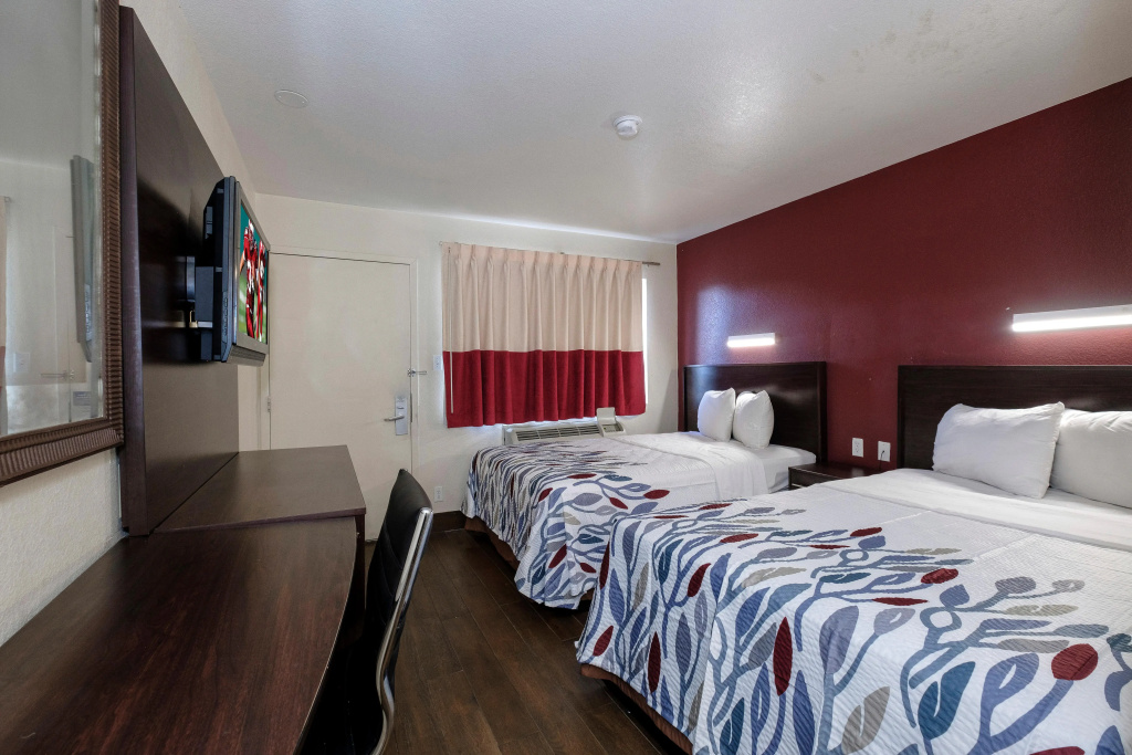Motel 6 Alexandria