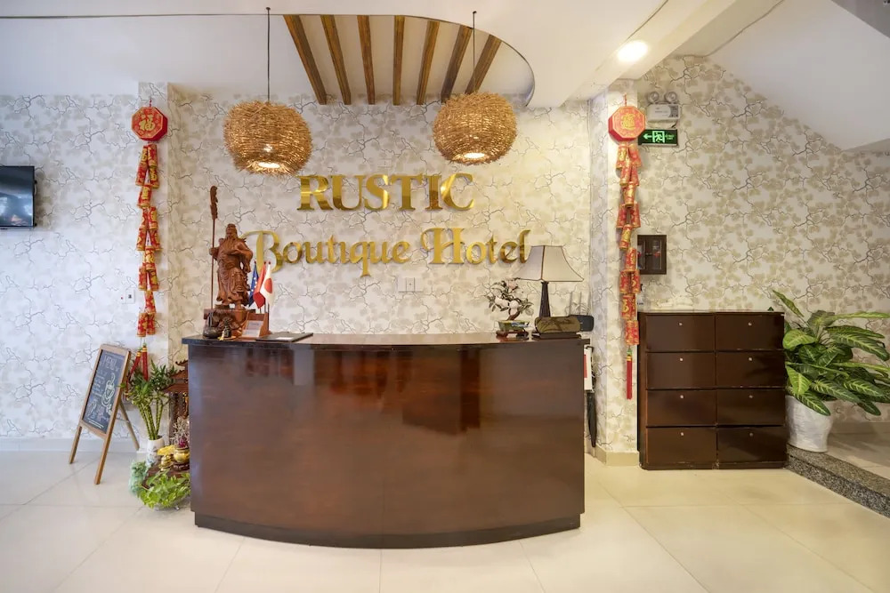Rustic Hotel Danang