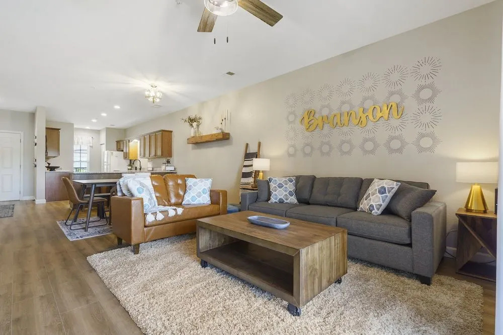 The Branson Experience - Balcony w/ Golf Views