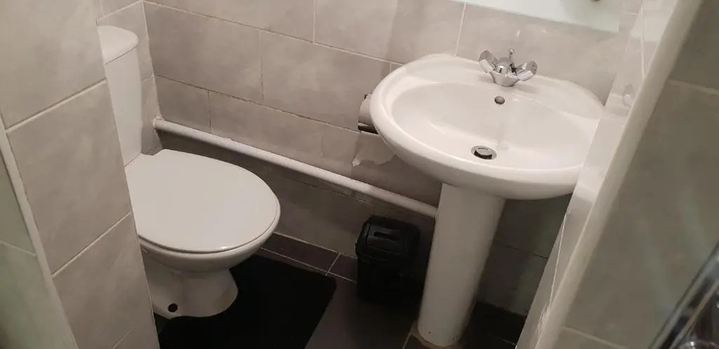 Private Basement Studio Flat with Modern Features