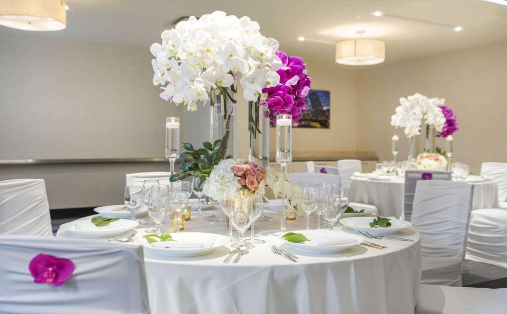 The Chicago Hotel Collection Magnificent Mile Hotel & Suites 