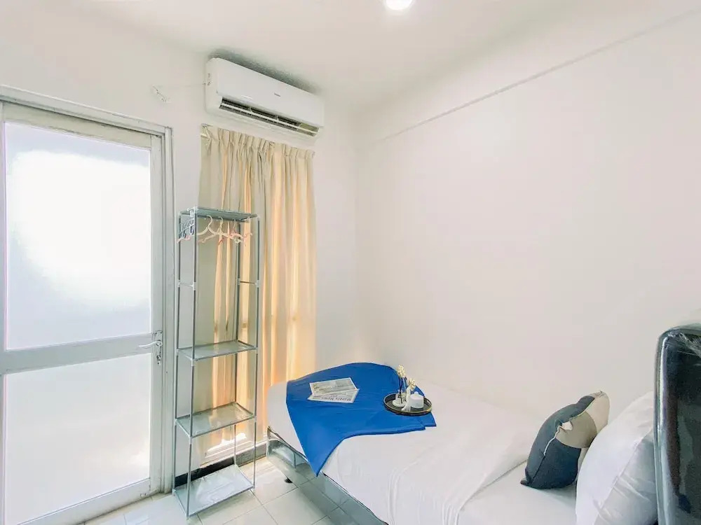 Good Place Studio Apartment At Taman Semanan Indah Cengkareng