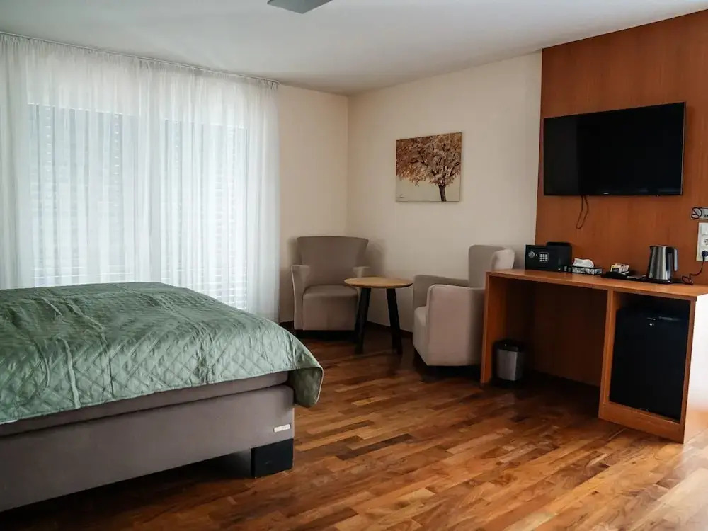 K&T Estates & Spa, Frankfurt