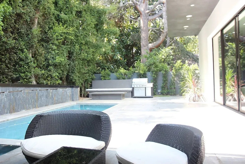 New Beverly Hills Modern Home Luxury Estate