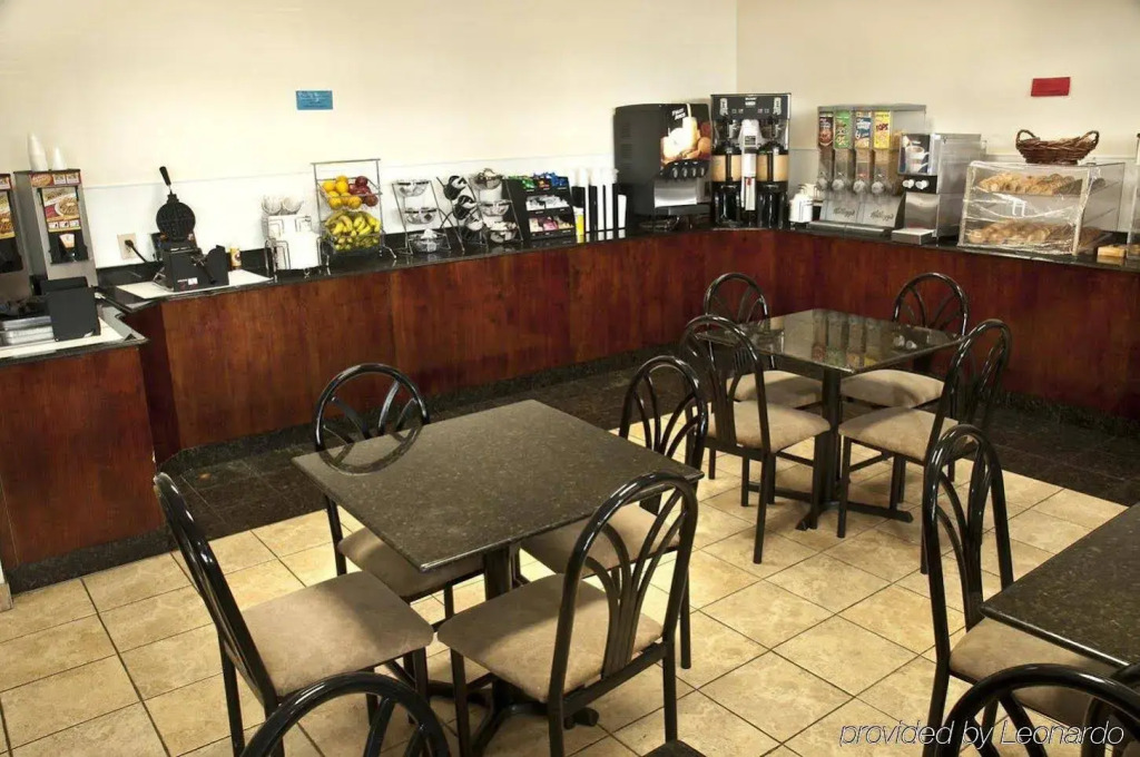 Four Points by Sheraton Virginia Beach Oceanfront