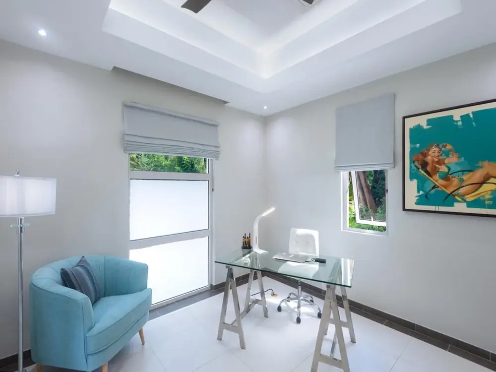 Sunny Vacation Villa 34