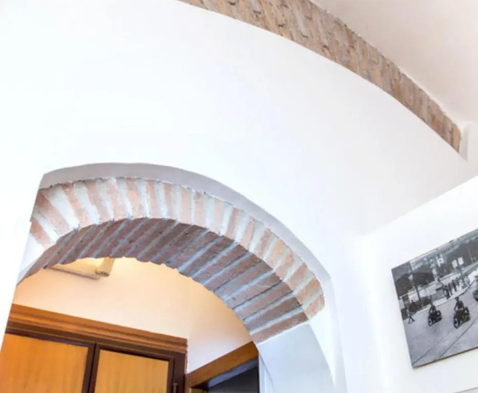 Studio with enclosed garden and wifi at Roma