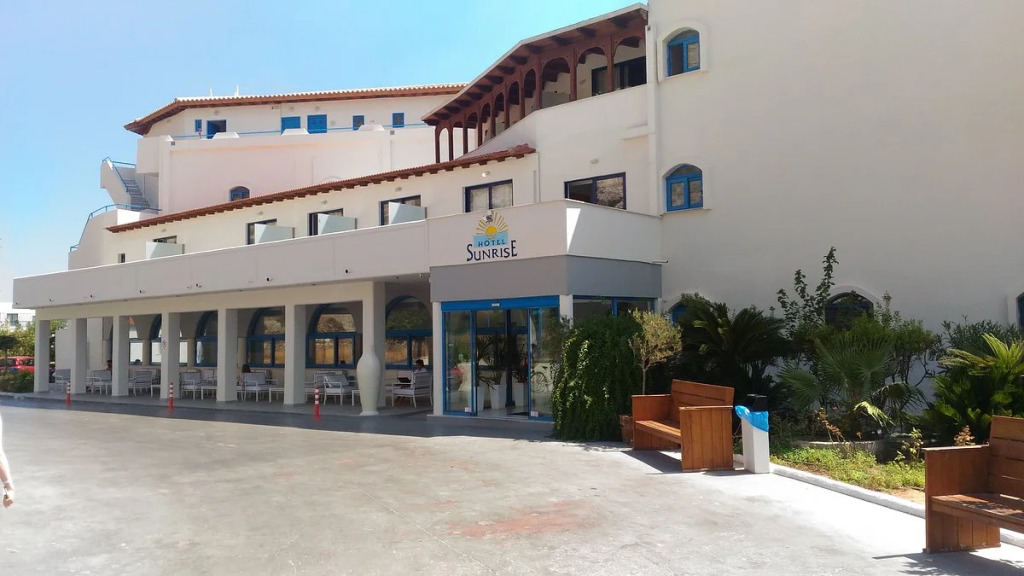 Sunrise Hotel