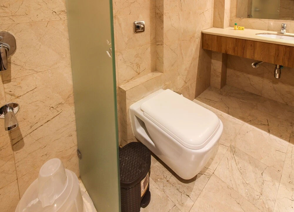 FabHotel Adlon Andheri East