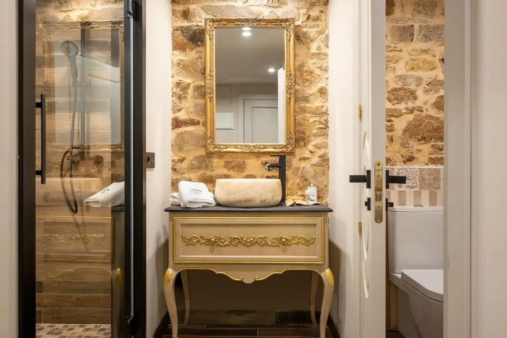 SUITE 1907 AVILES