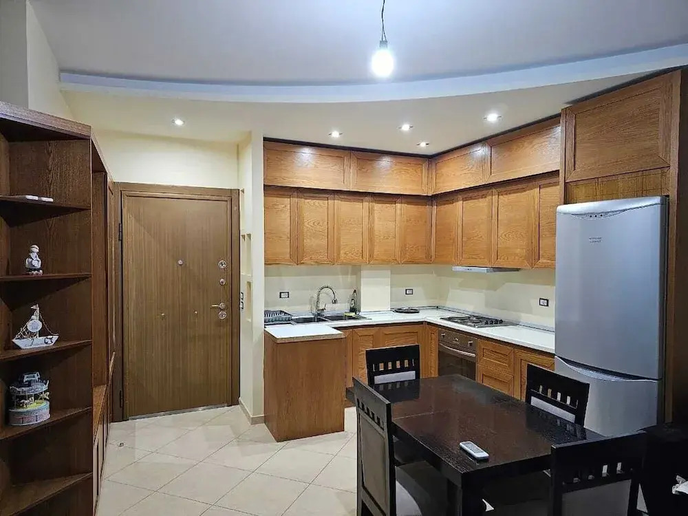 Holiday 2-bed Apartment Seaview