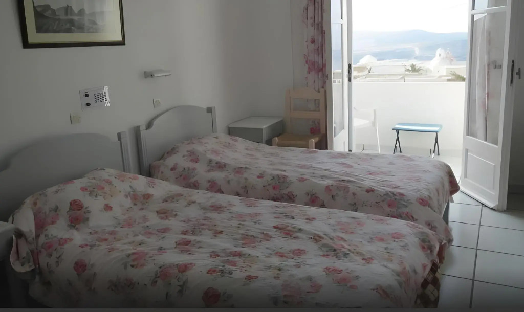 King Thiras Hotel