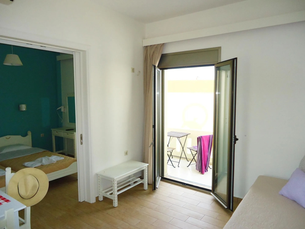 Almyra Apartments & Suites