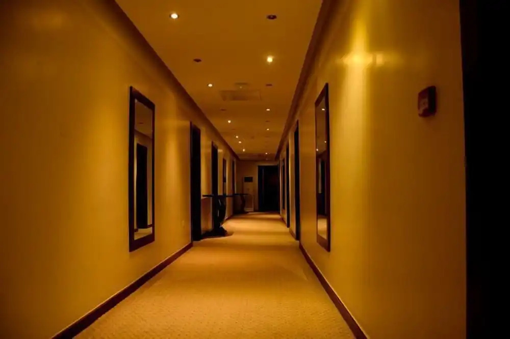 Blue Ribbon Suites