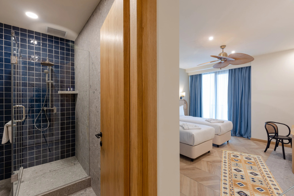 MiraMar Luxury Residences