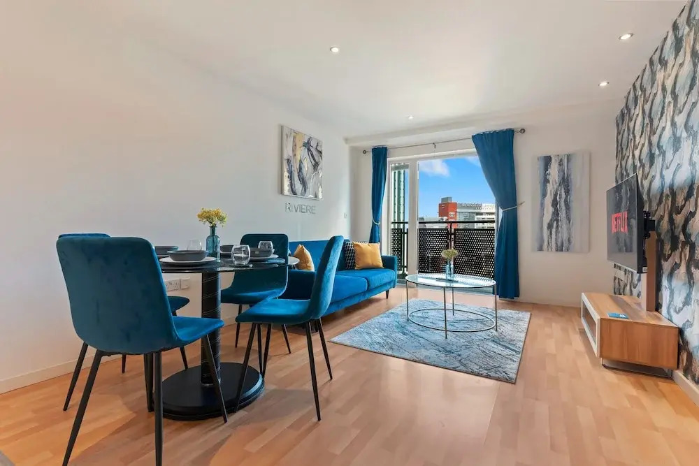 Sapphire Suite-citycentre-luxury-freeparking
