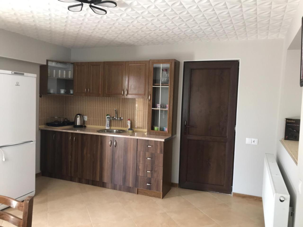 Guest House 35